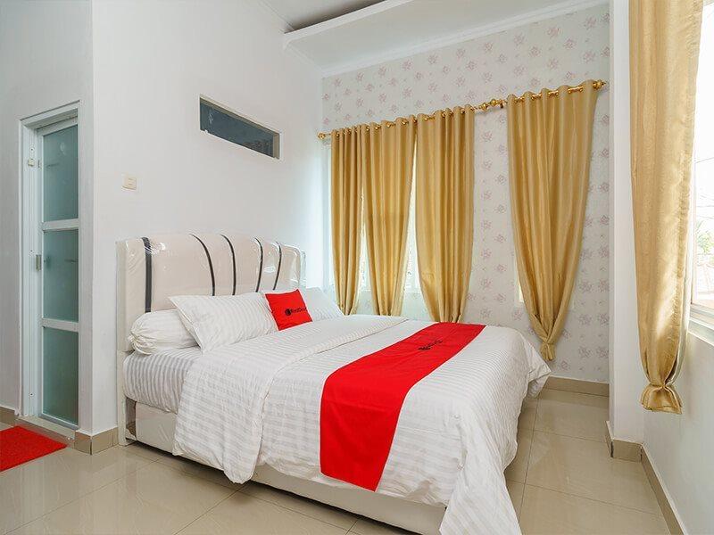 Hotel Reddoorz Syariah Near Simpang Sekip Palembang Zewnętrze zdjęcie