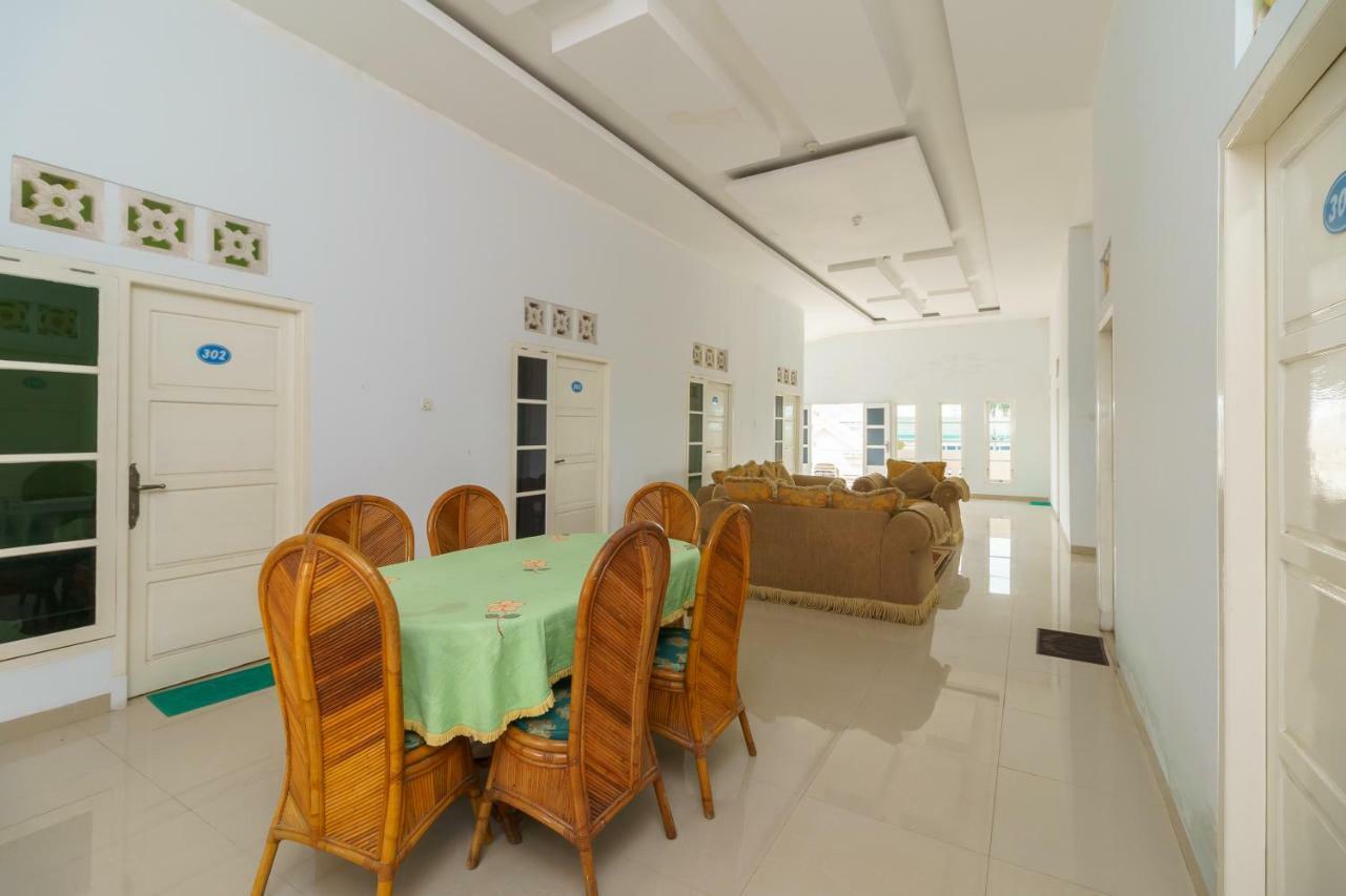 Hotel Reddoorz Syariah Near Simpang Sekip Palembang Zewnętrze zdjęcie