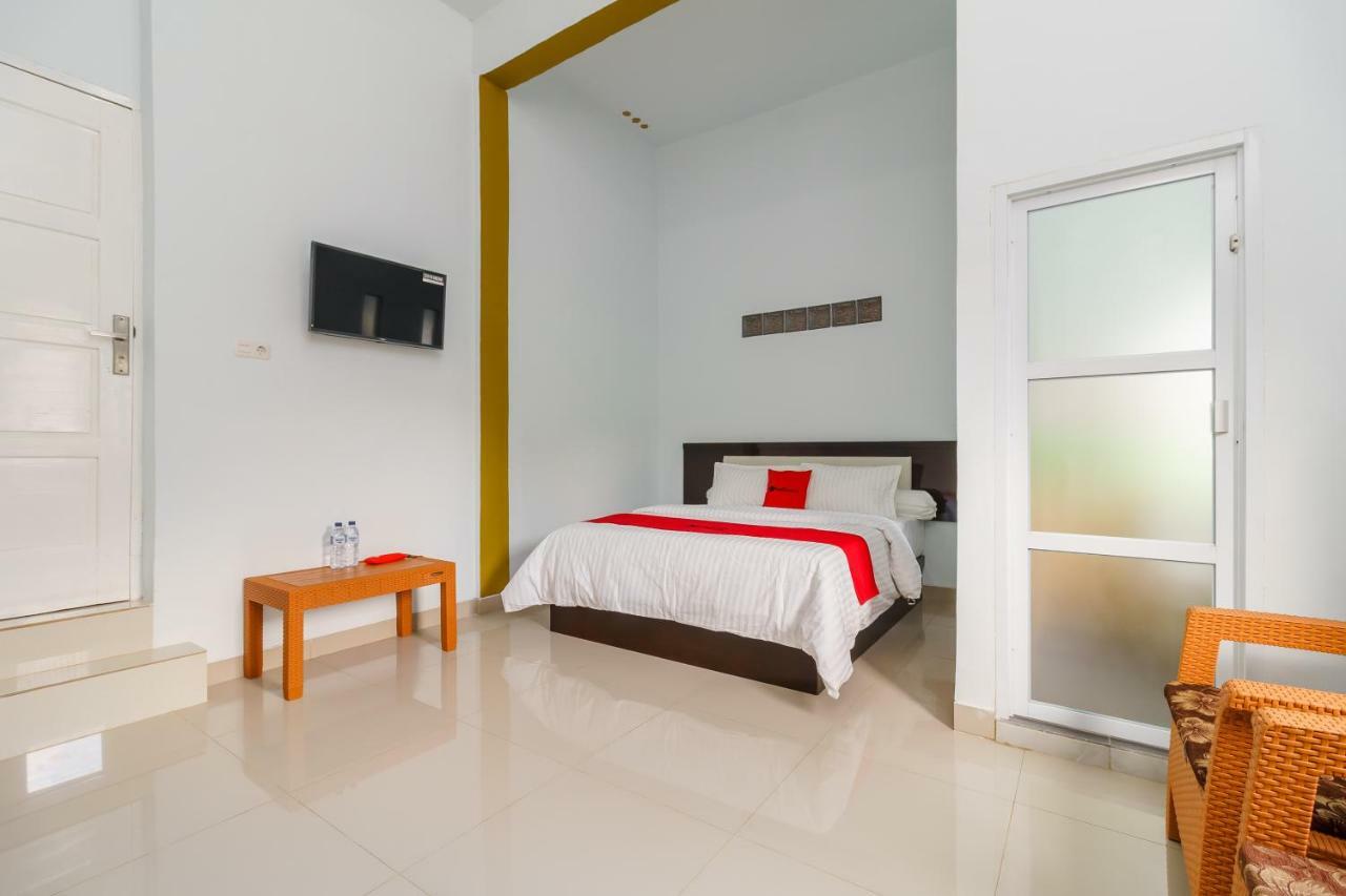 Hotel Reddoorz Syariah Near Simpang Sekip Palembang Zewnętrze zdjęcie