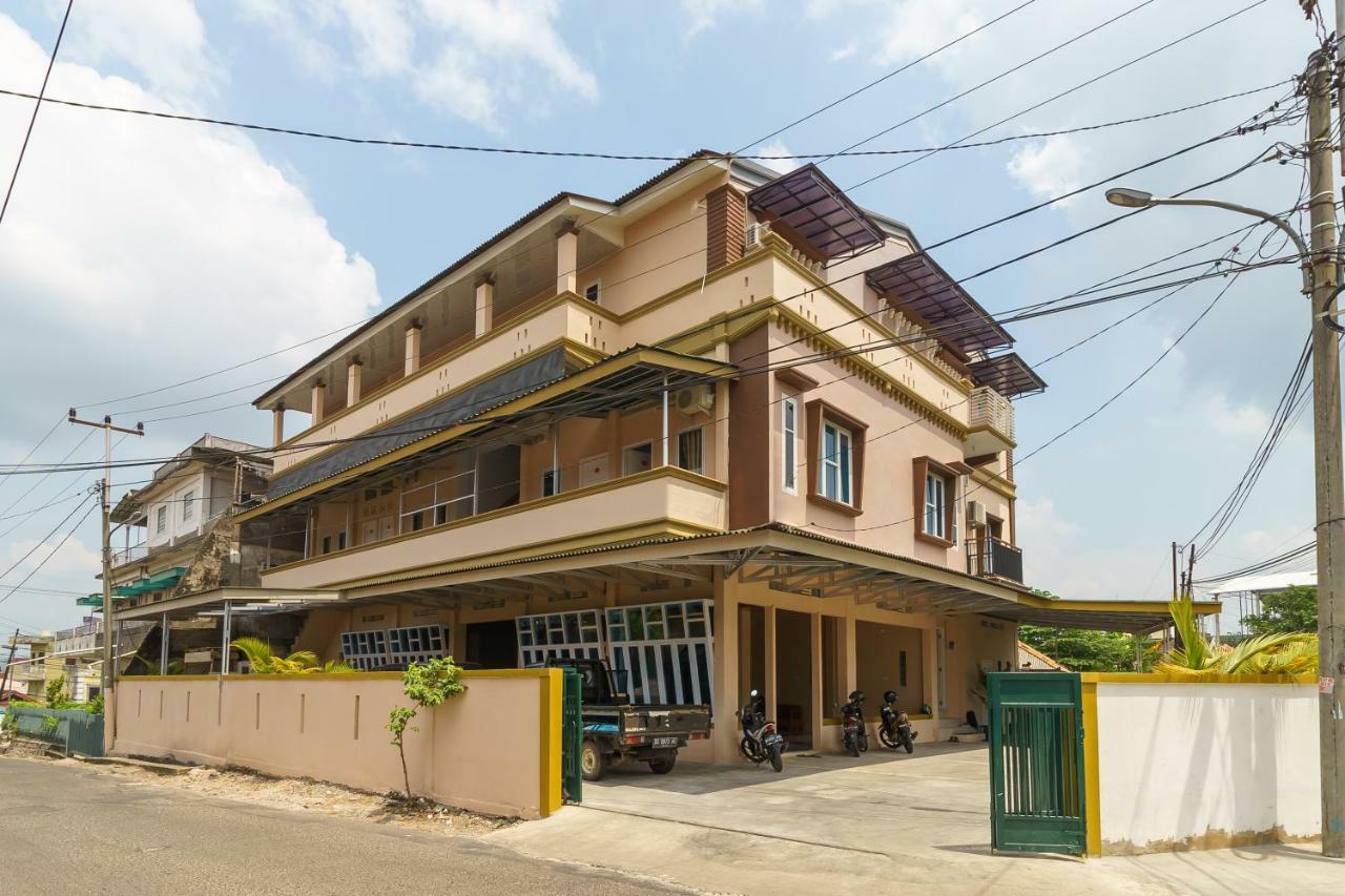 Hotel Reddoorz Syariah Near Simpang Sekip Palembang Zewnętrze zdjęcie