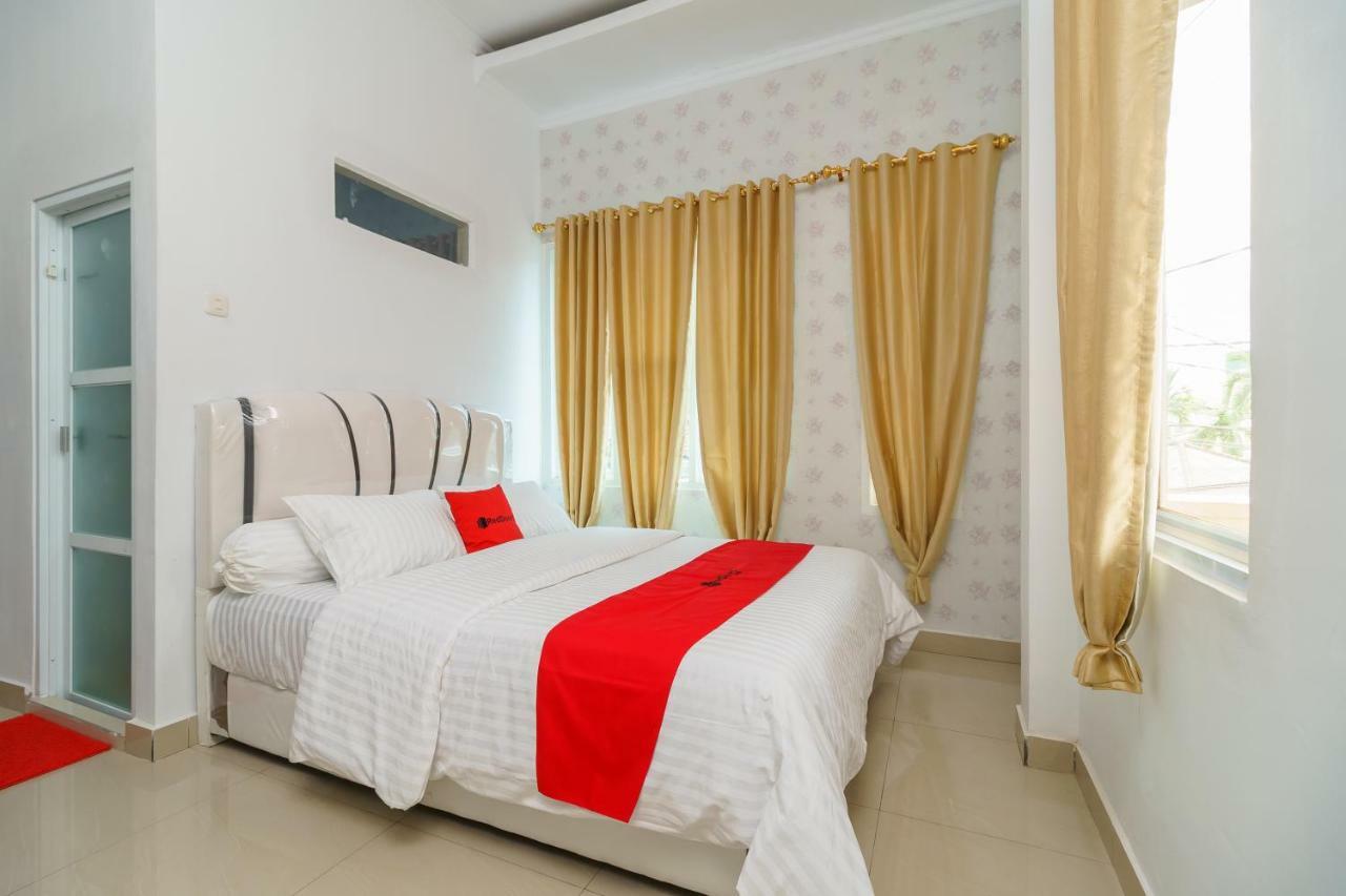 Hotel Reddoorz Syariah Near Simpang Sekip Palembang Zewnętrze zdjęcie